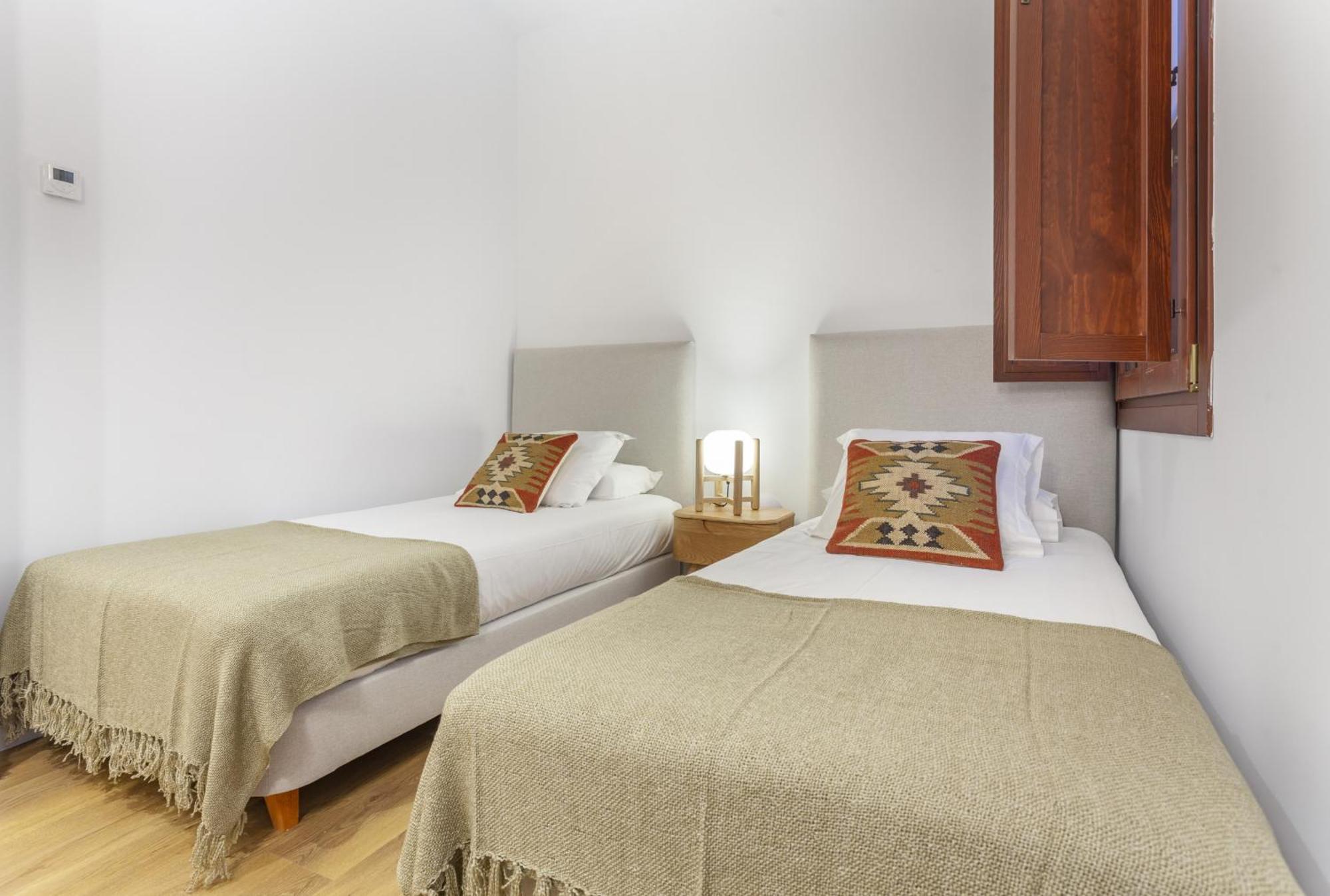 Cibeles Luxe In Madrid Apartman Kültér fotó