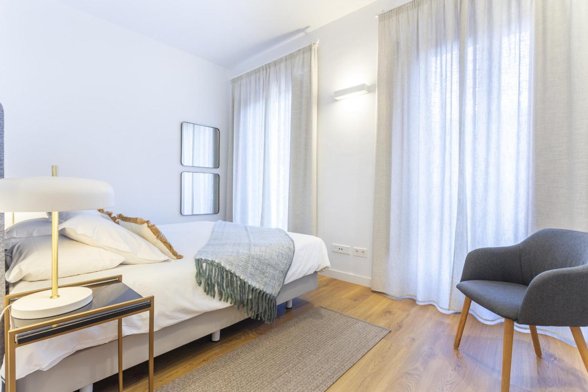 Cibeles Luxe In Madrid Apartman Kültér fotó