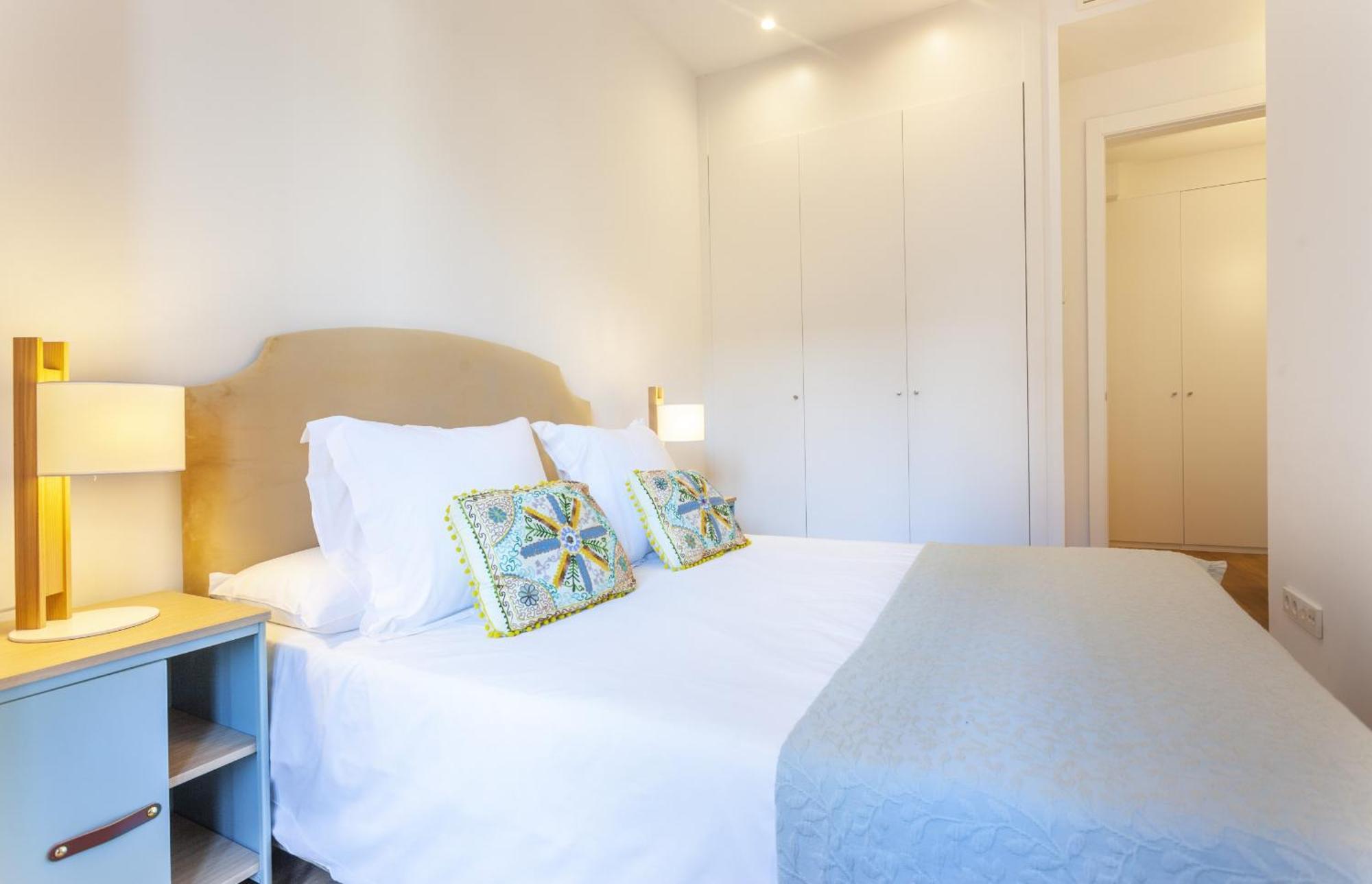 Cibeles Luxe In Madrid Apartman Kültér fotó