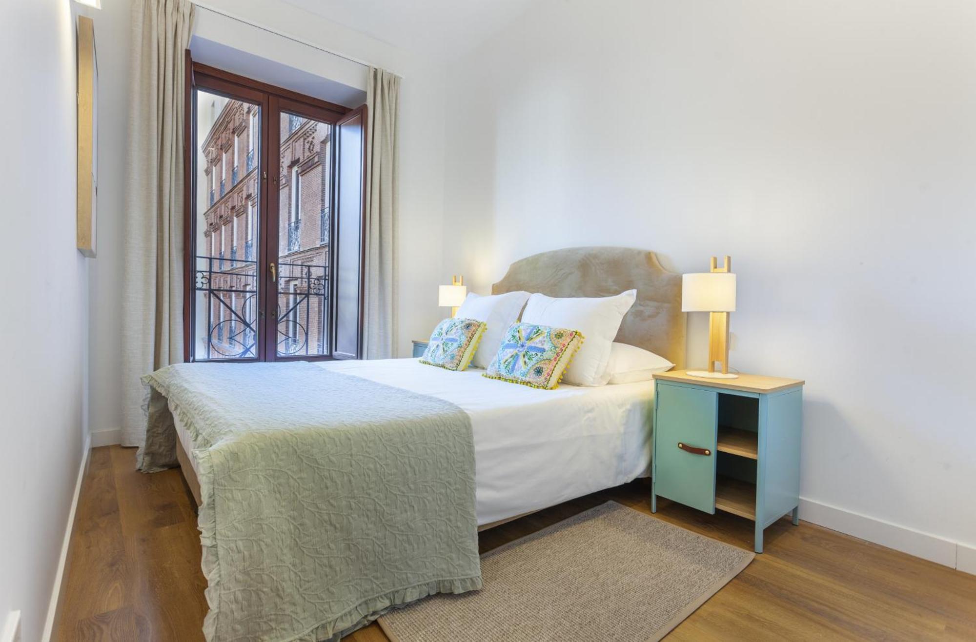 Cibeles Luxe In Madrid Apartman Kültér fotó