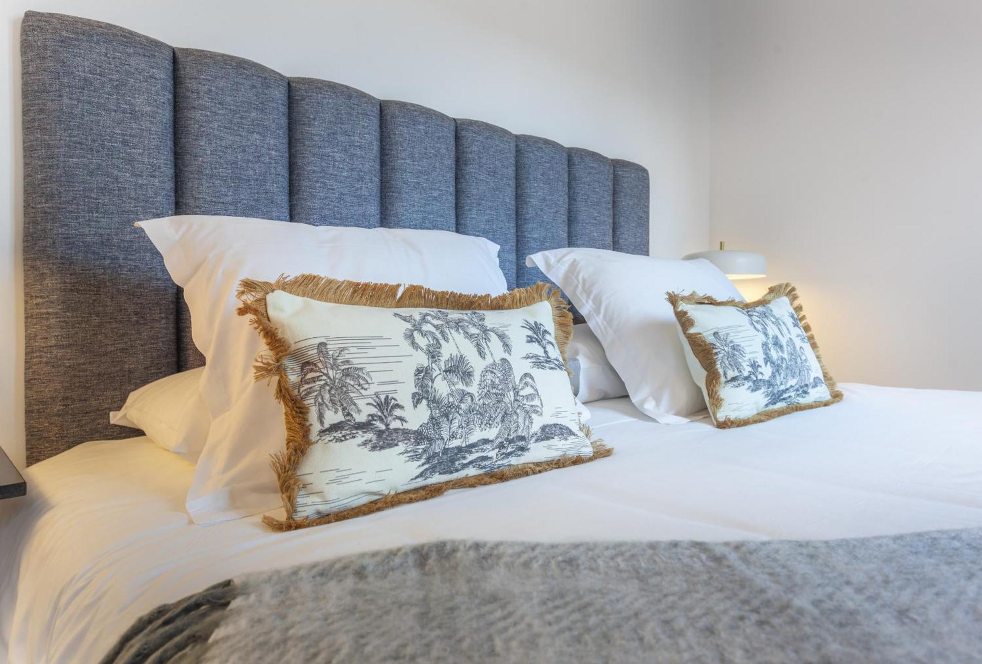 Cibeles Luxe In Madrid Apartman Kültér fotó