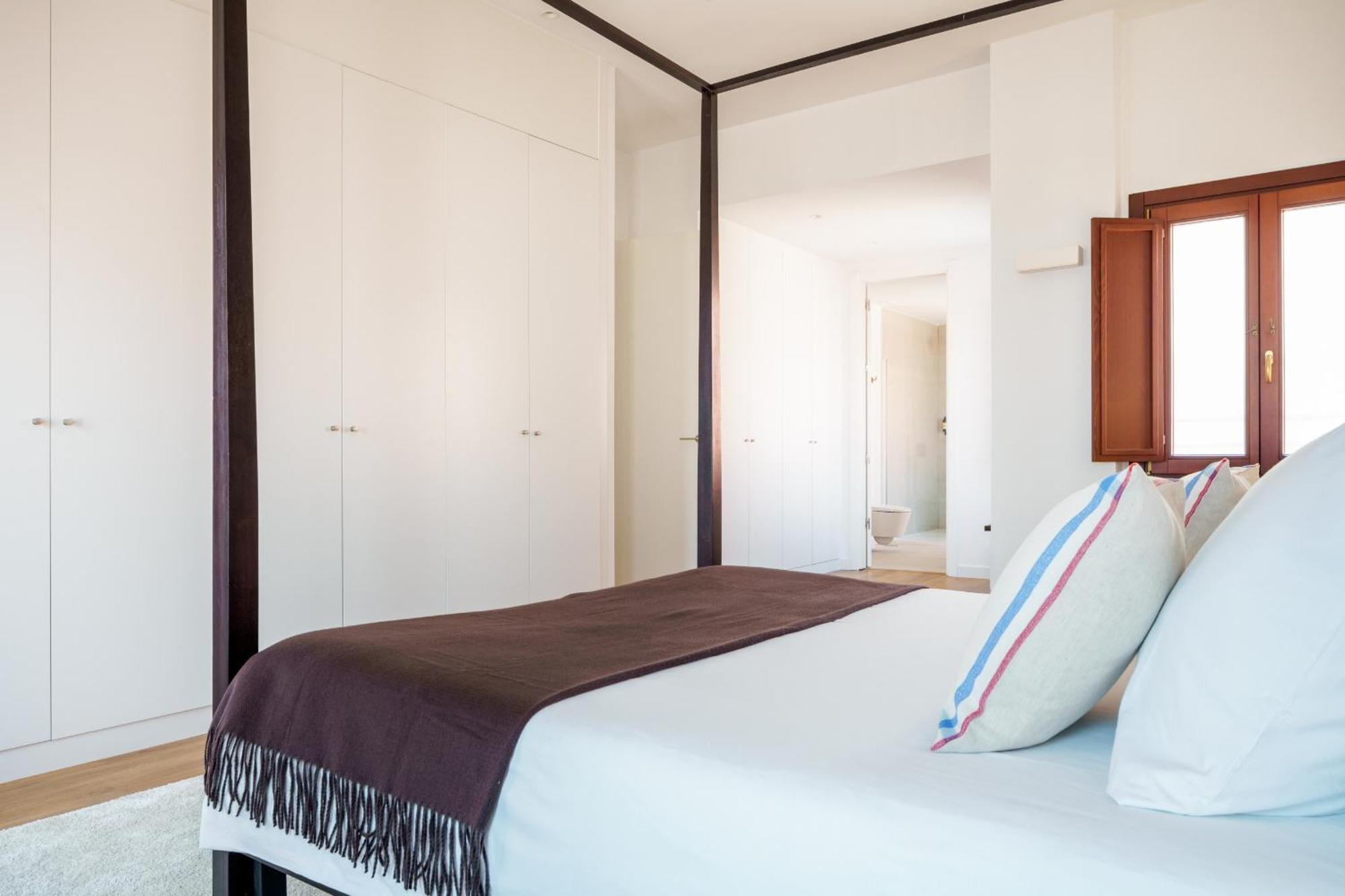 Cibeles Luxe In Madrid Apartman Kültér fotó